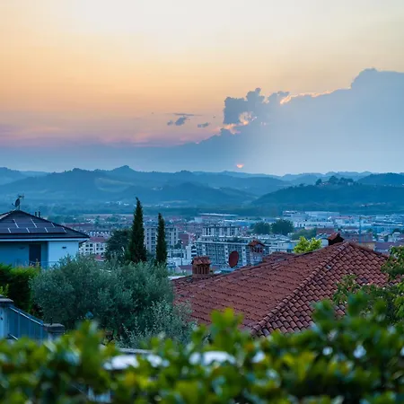 Apartamento D'autore Alba (Piedmont)